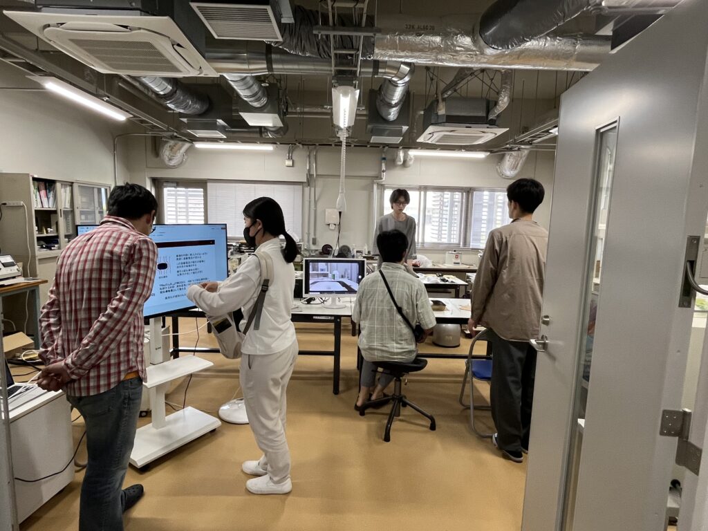 超伝導の説明の様子